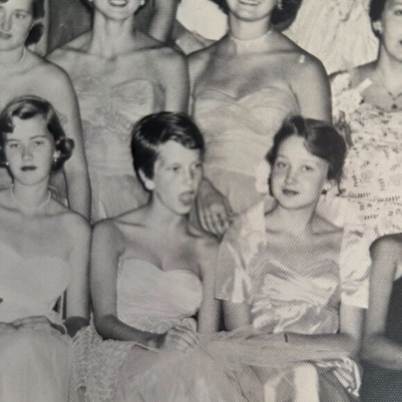 VTG 1950s Prom Group Photo B & W hot girls Retro dresses sassy style - Picture 7 of 9